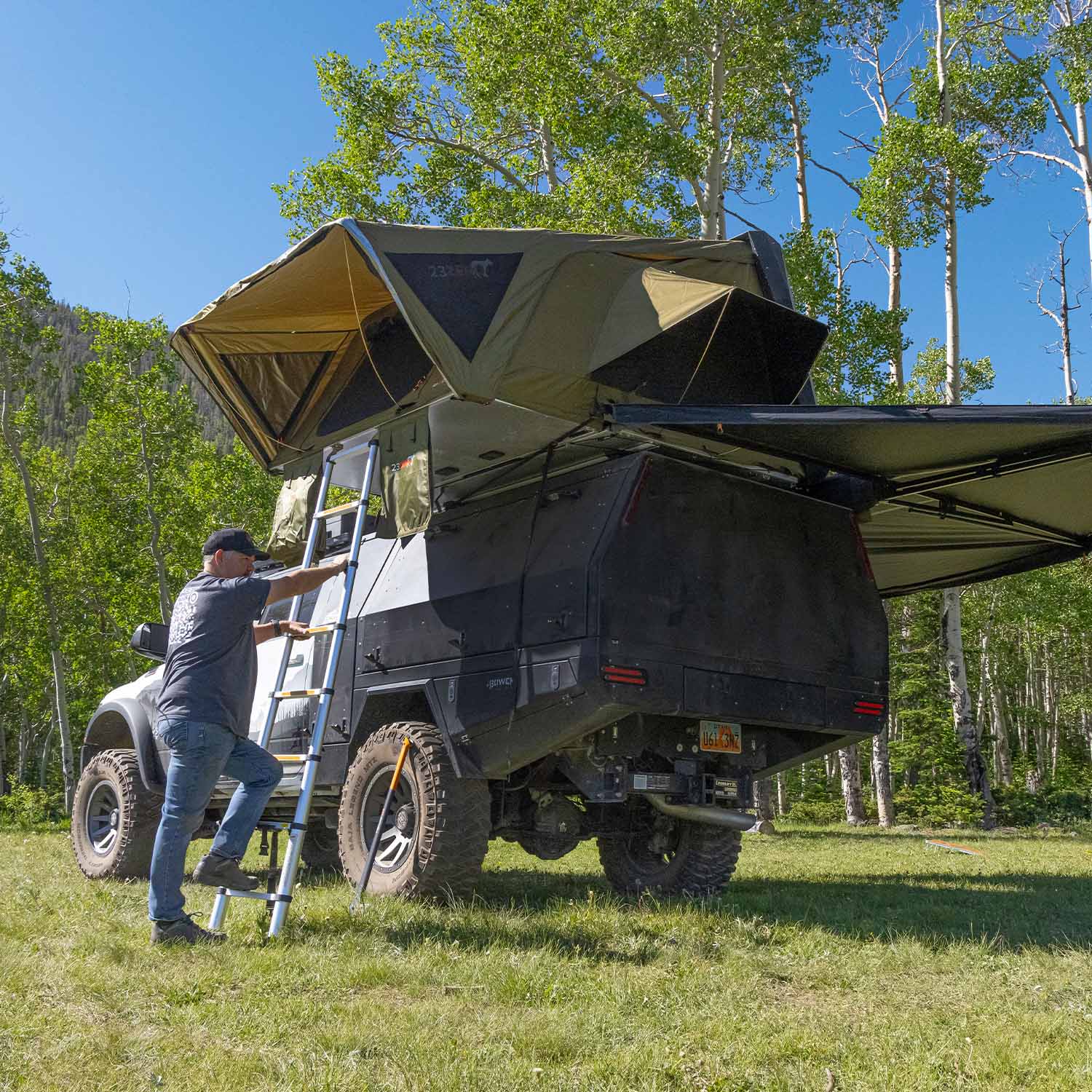 23Zero Armadillo A3 Left Rooftop Tent 230HSARMA3L+A