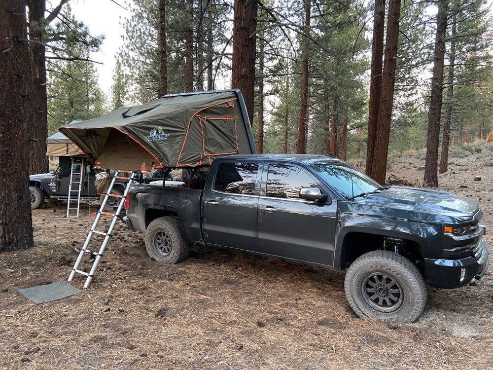 Tuff Stuff Overland Alpha Hardshell Top-Side Open Rooftop Tent, Gray, 4 Person TS-RTT-CS-GR
