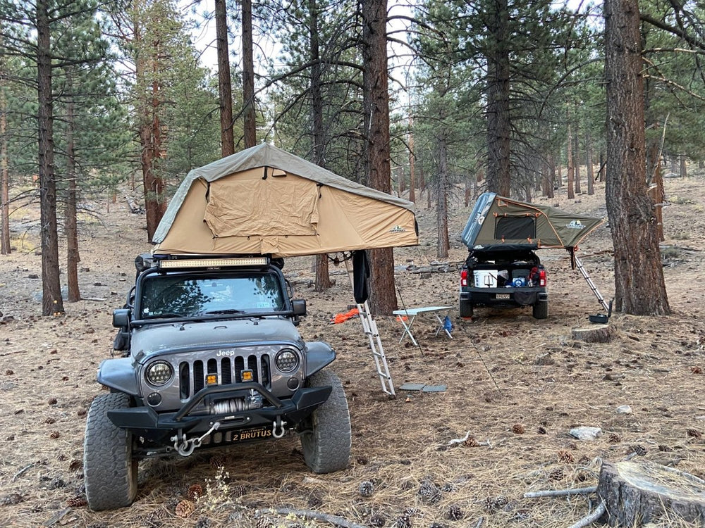 Tuff Stuff Overland Alpha Hardshell Top-Side Open Rooftop Tent, Gray, 4 Person TS-RTT-CS-GR